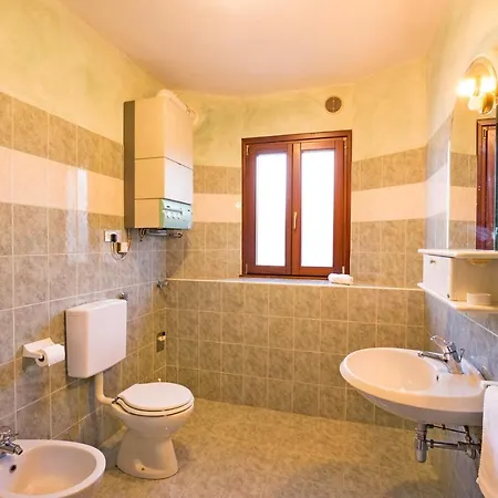 Riva Di Pianello Balkon-ferienwohnung Am Pianello Del Lario