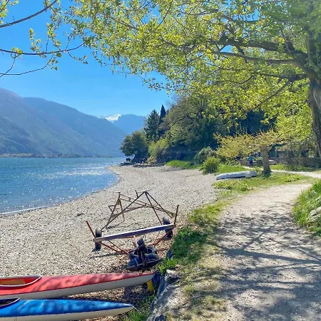 Riva Di Pianello Balkon-ferienwohnung Am Appartement
