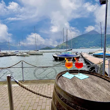 Riva Di Pianello Balkon-ferienwohnung Am Pianello Del Lario