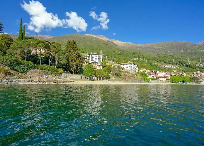 Riva Di Pianello Balkon-ferienwohnung Am Appartement