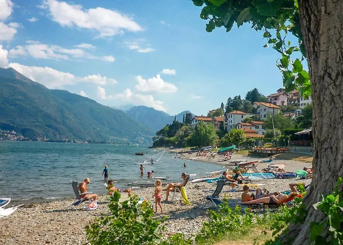 Riva Di Pianello Balkon-ferienwohnung Am Pianello Del Lario