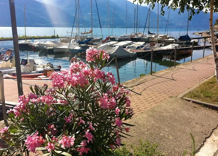 Riva Di Pianello Balkon-ferienwohnung Am