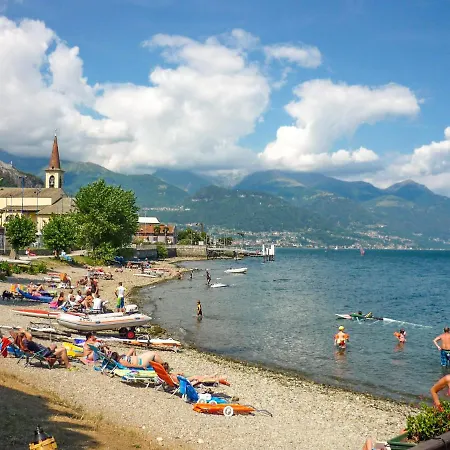Riva Di Pianello Balkon-ferienwohnung Am Apartmán Pianello Del Lario